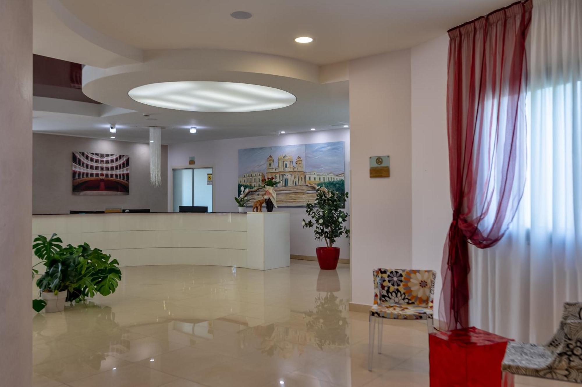 Grand Hotel Sofia Noto Esterno foto