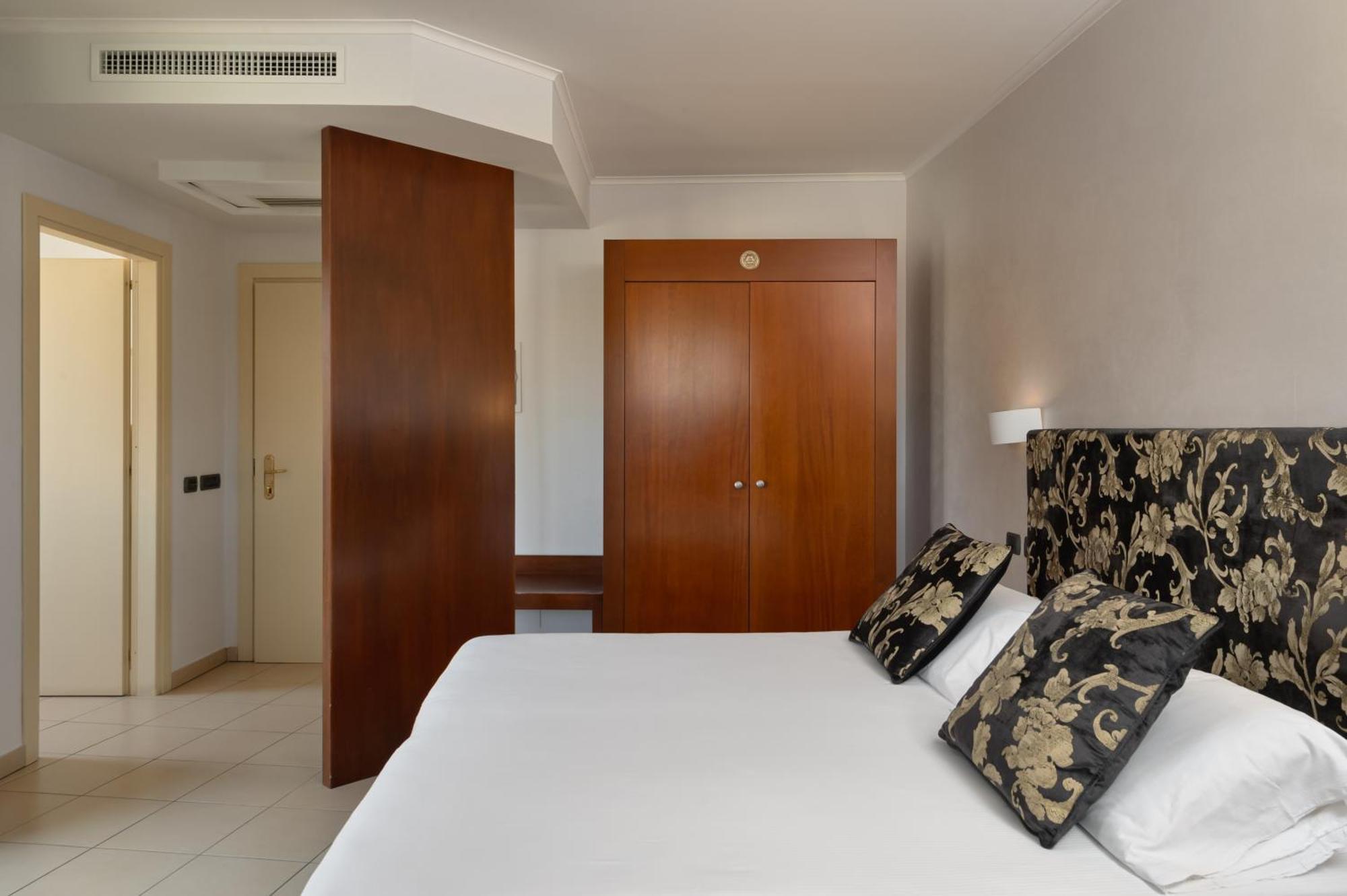 Grand Hotel Sofia Noto Camera foto